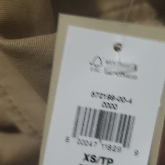 Banana Republic crop jacket - Picture 3 of 3